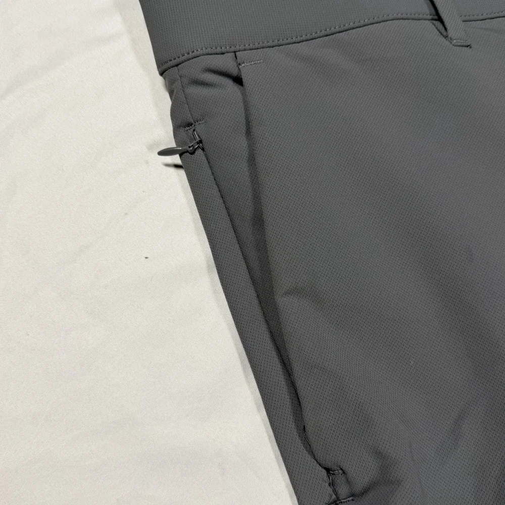 Banana Republic Men's Golf Style Gray Casual Pants 34-30 Polyester Lightweight